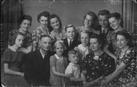 De familie Kok-Bloem in de Velserstraat